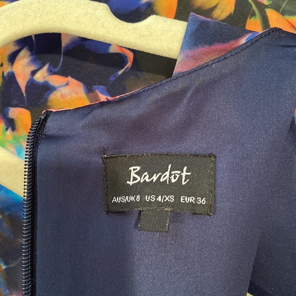 Bardot fit and flare dress. - Picture 7 of 9